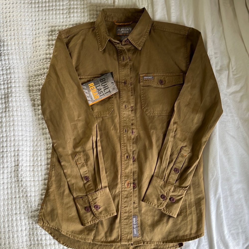 Arita BRAND NEW NEVER WORN  button up